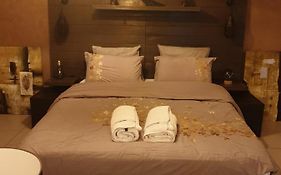 Chambre et salle de bain privées dans une villa type orientale